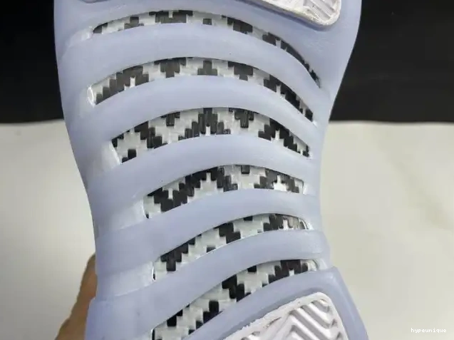 HYPE DB0733-190 RETRO EASTER 12 JORDAN (2021) AIR LOW 0525